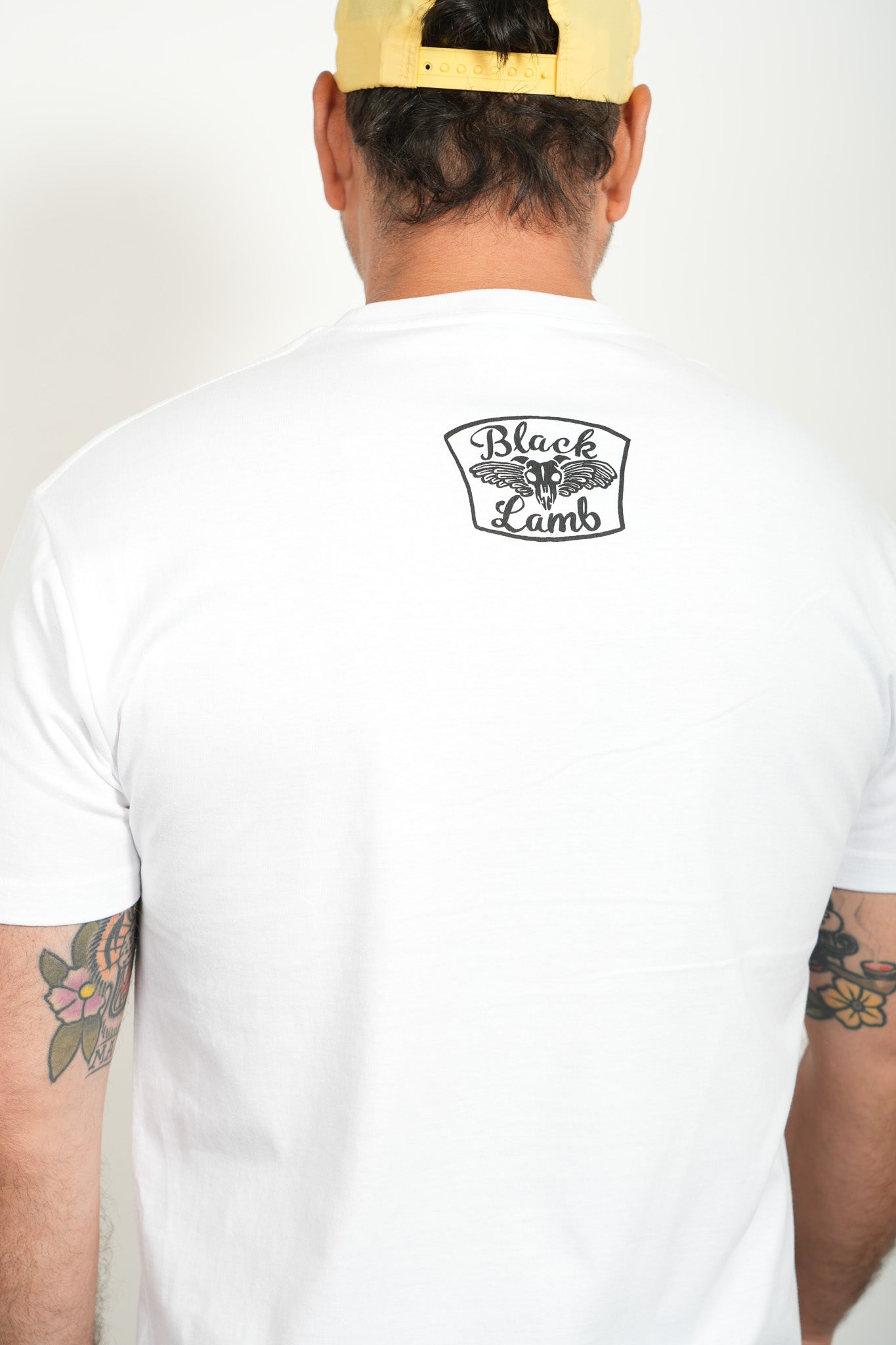 relaxed-fit-streetwear-tee-black-lamb.jpg