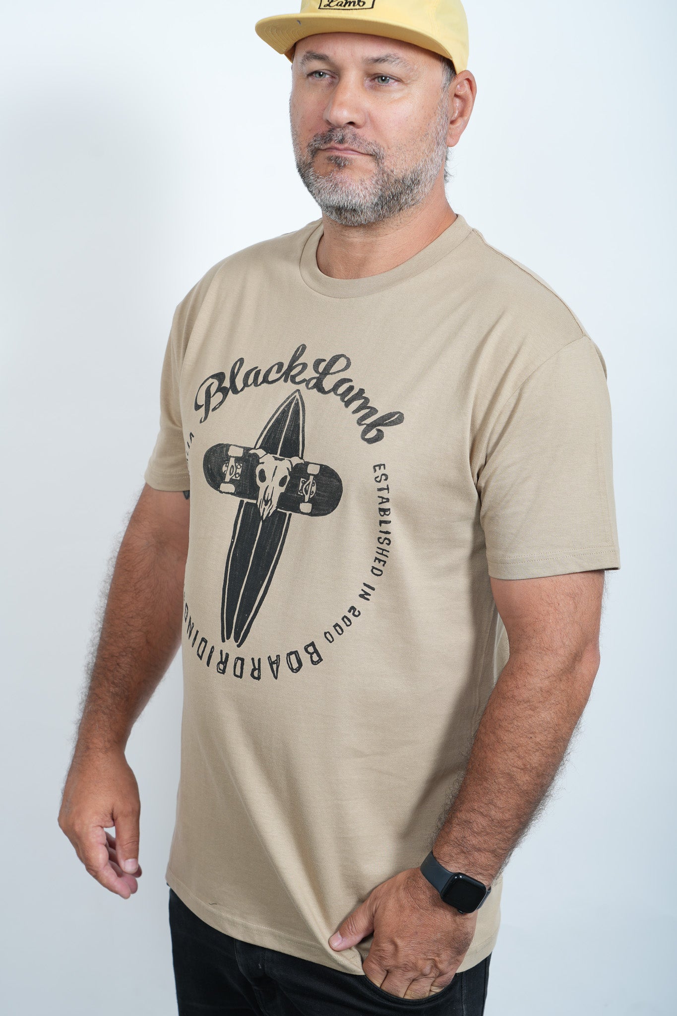 relaxed-fit-streetwear-tee-black-lamb.jpg
